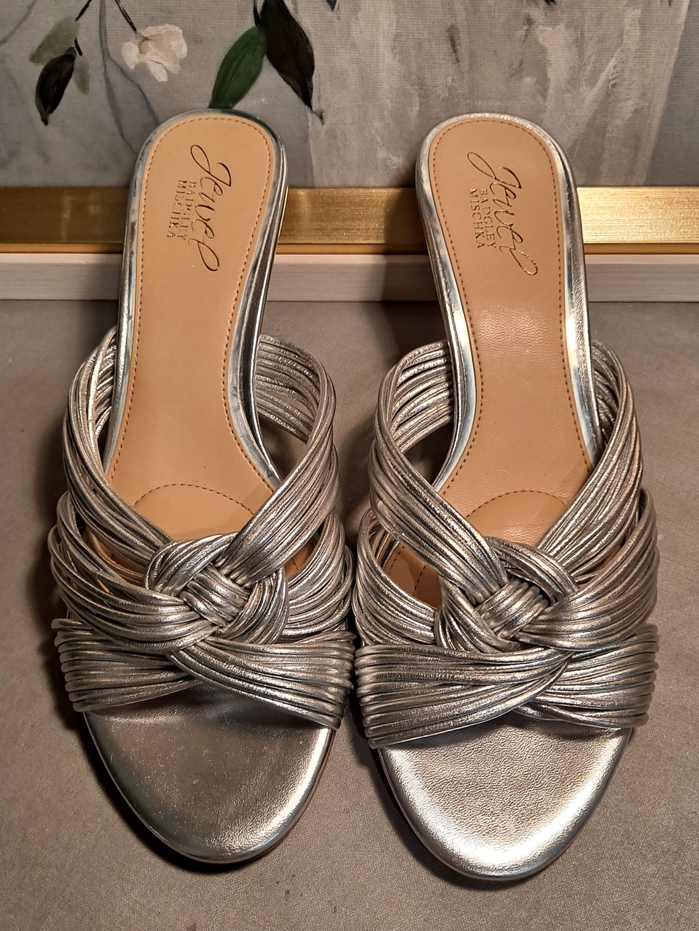 Badgley Mischka Jewel Mia Metallic Silver Knotted Leather Backless Slide Mules